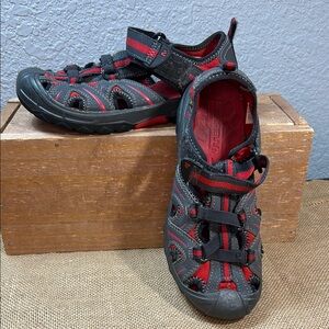 Merrell Black and Red Performance Sandals with Protective Toe Cap